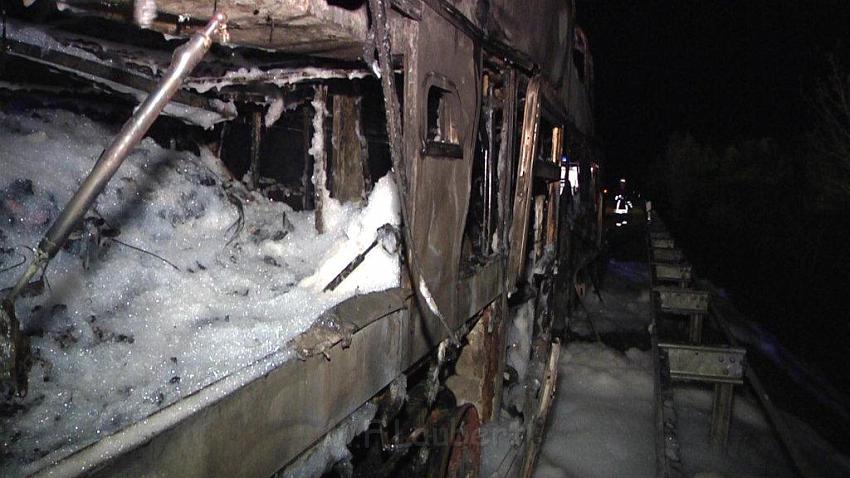 A 1 bei Euskirchen Reisebus komplett ausgebrannt P32.jpg